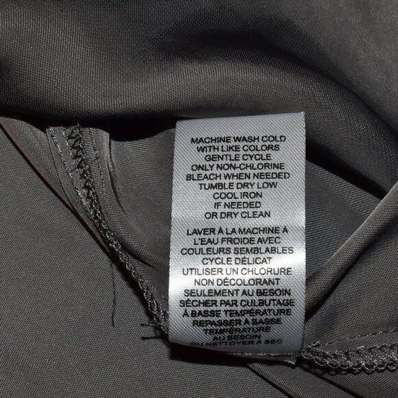 T Tahari Long Sleeve Satin Pullover Flowy Blouse Top Size XL - Picture 10 of 10